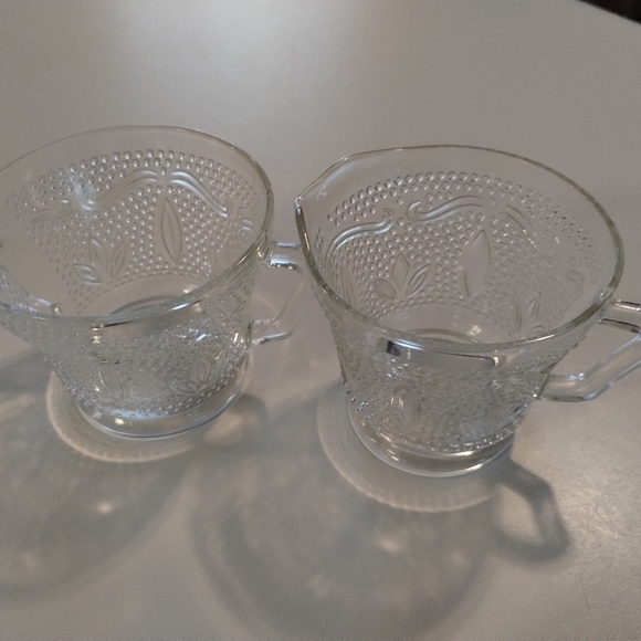 Vintage Heritage Federal Glass cream and sugar set - Picture 4 of 8